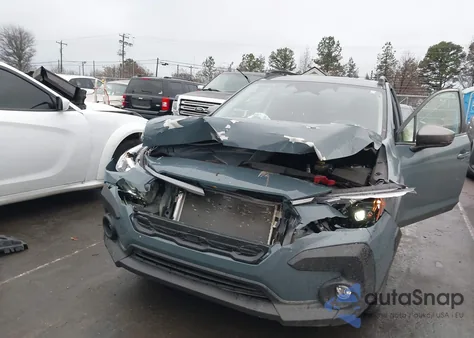 2024 Subaru Crosstrek Premium z USA, uszkodzony, nr VIN JF2GUADC8R8201805